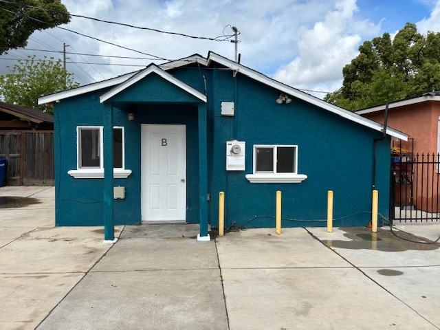 117 Spruce St #B - Photo 2 of 38