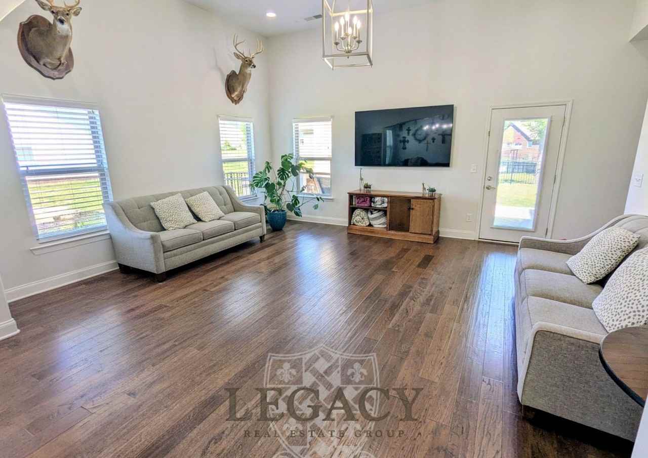 6150 Christmas Dr #1 - Photo 4 of 28