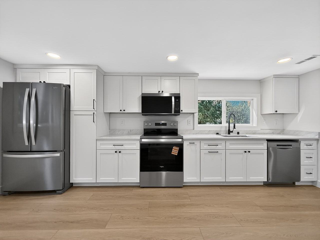 13337 30th Ave Ne #B