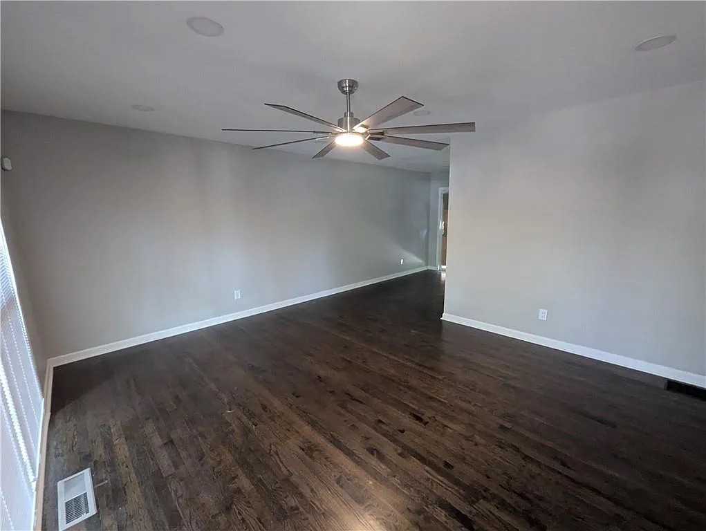 4308 Sheppard Dr - Photo 7 of 13