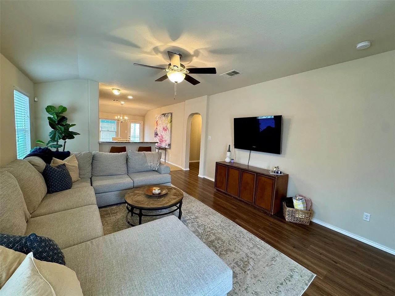 371 Nottingham Loop - Photo 6 of 24