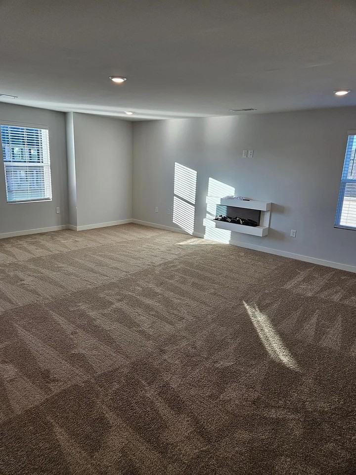 1205 Hibiscus Way - Photo 5 of 35