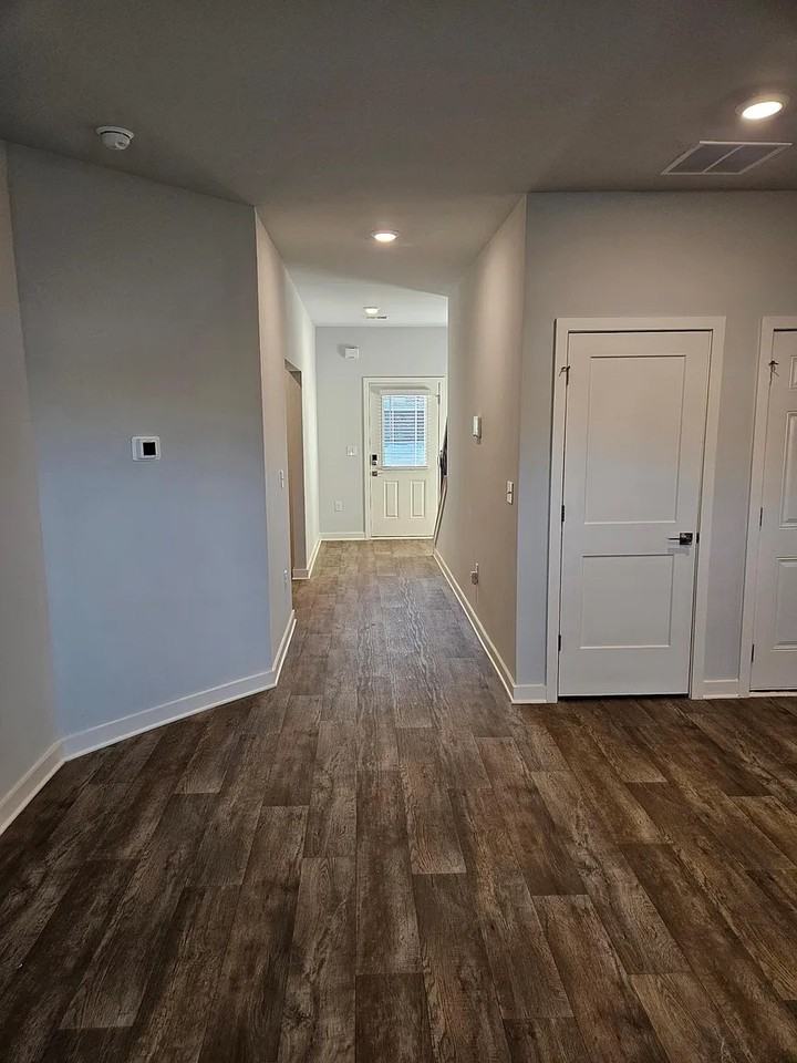 1205 Hibiscus Way - Photo 5 of 36