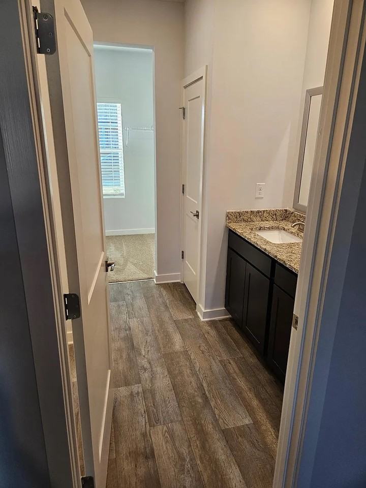 1205 Hibiscus Way - Photo 6 of 36