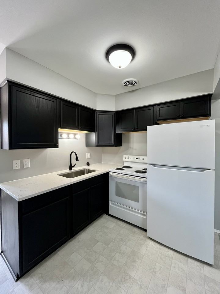 4059 Longtin Ave #1 - Photo 5 of 11