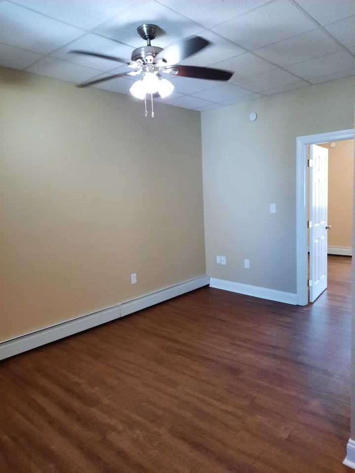 719 N Duke St #1 - Photo 4 of 8