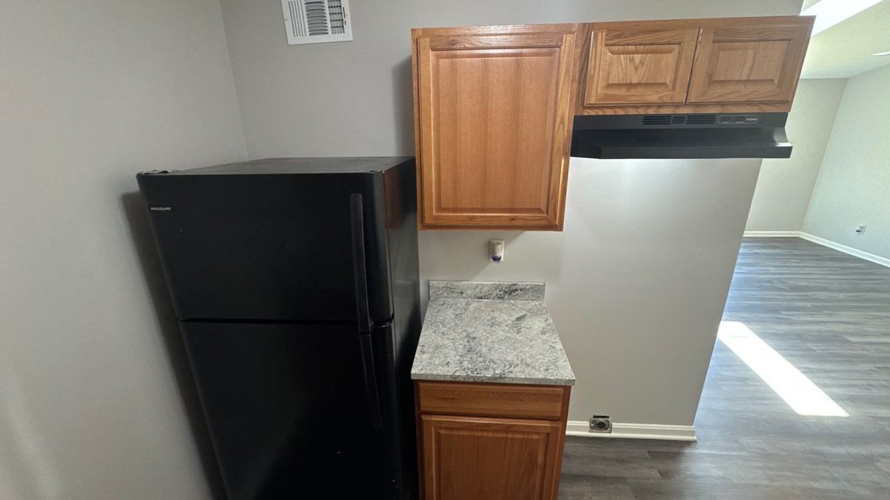 6512 Six Mile Ln #1 - Photo 6 of 26