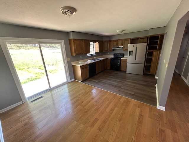 209 Sidney St #1 - Photo 4 of 18