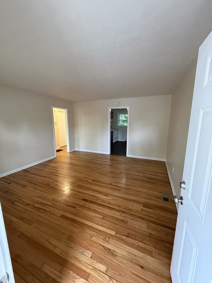 241 Sedgefield Ln #1 - Photo 3 of 6