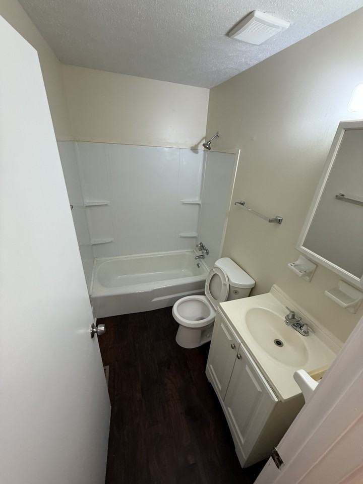 241 Sedgefield Ln #1 - Photo 6 of 6