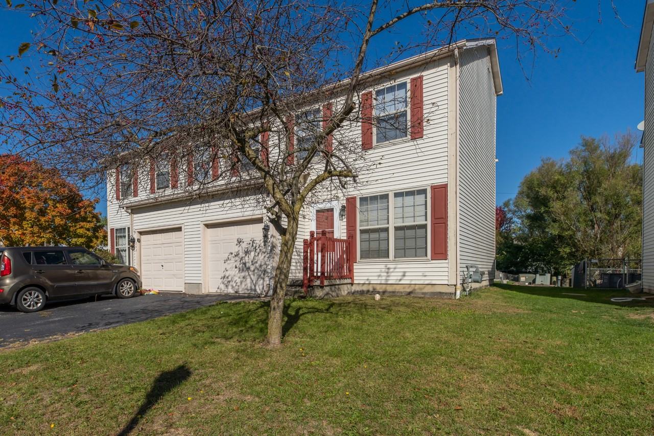 240 Richards Dr #1 - Photo 4 of 42