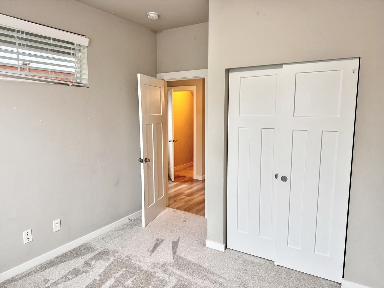 Oak Ave Ne #1 - Photo 5 of 32