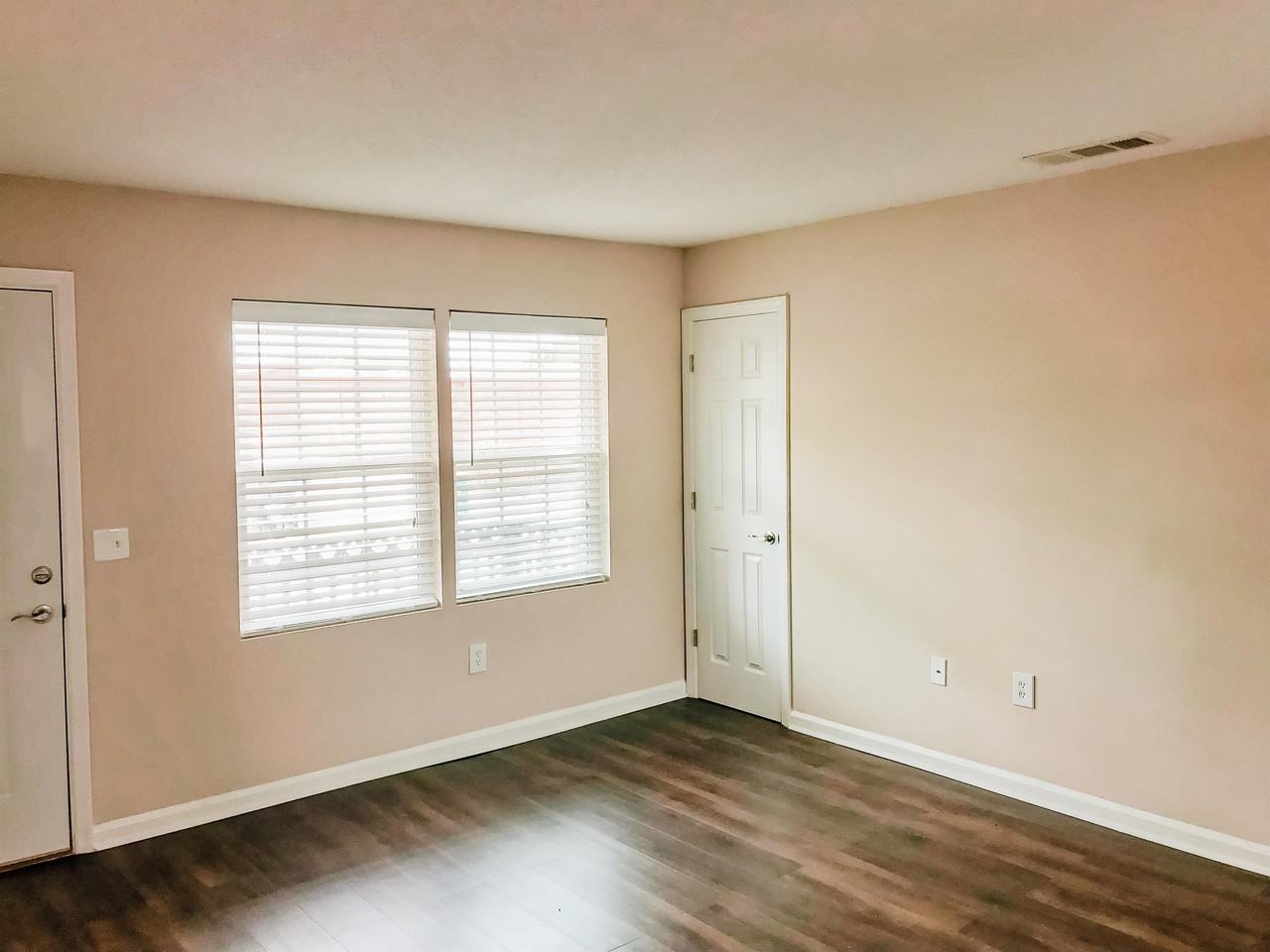 431 Fair Rd #11 - Photo 6 of 14