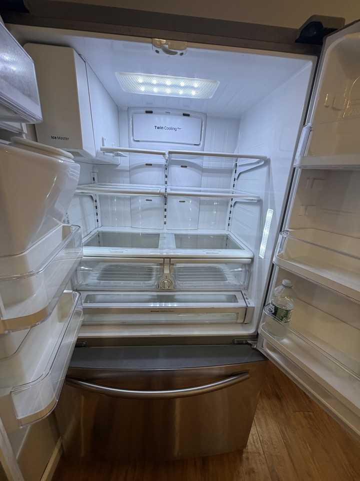 563 Congress St - Photo 3 of 17