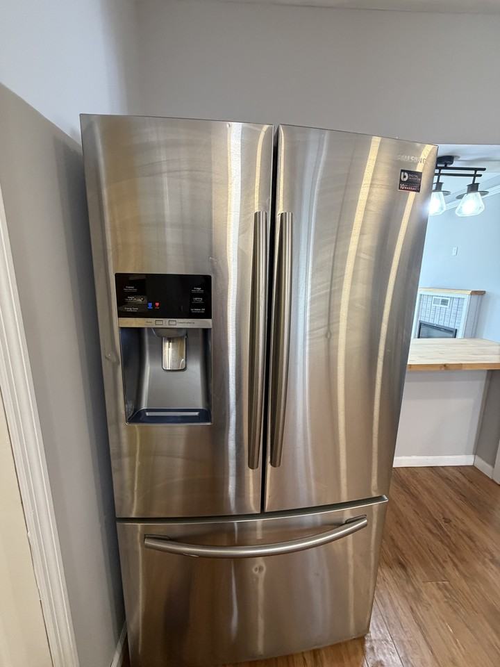 563 Congress St - Photo 4 of 17