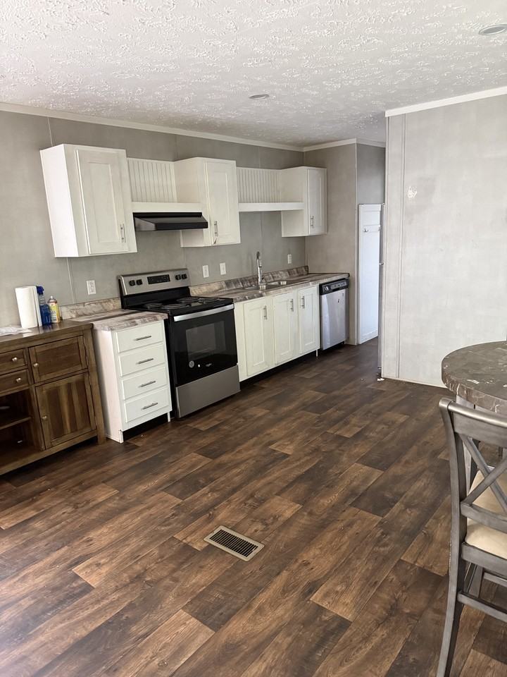 4455 Middle St #1 - Photo 3 of 5