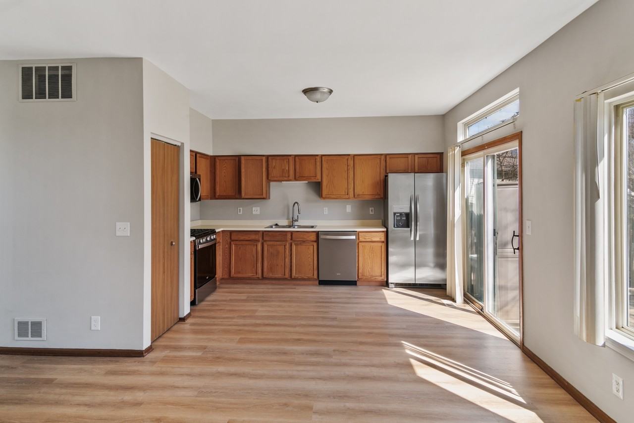 14163 S Napa Cir #1 - Photo 3 of 14