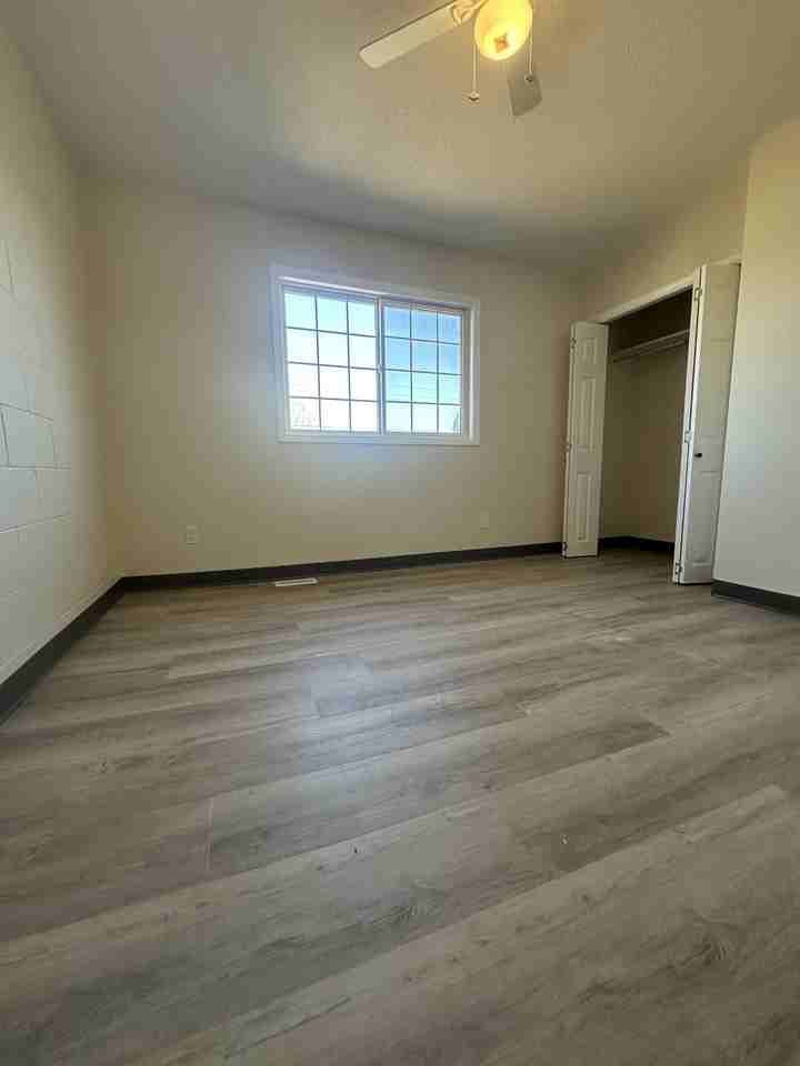 4300 47th Ave #2FURNISHED - Photo 6 of 7