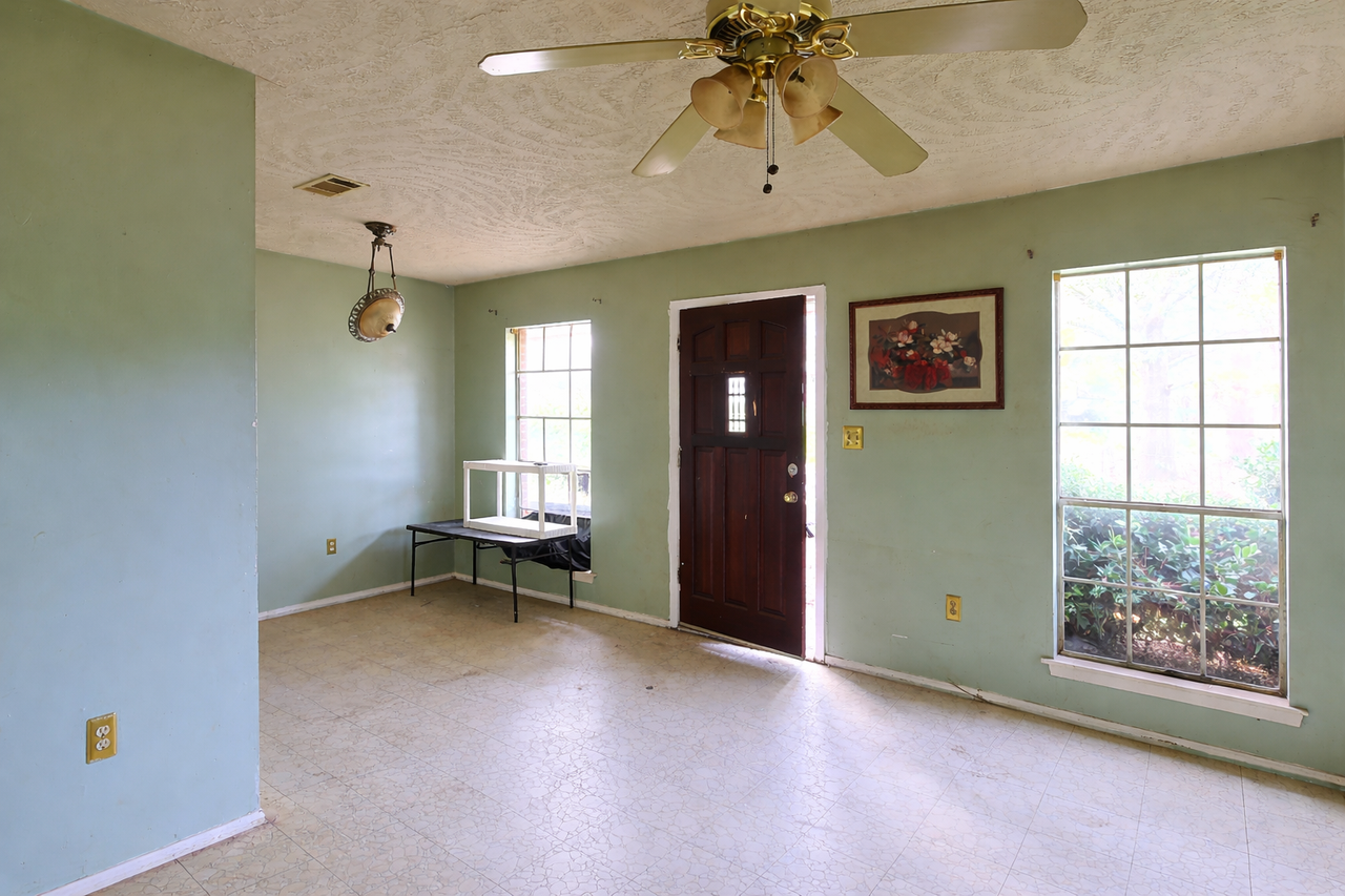 6605 George Washington Dr #1 - Photo 5 of 25