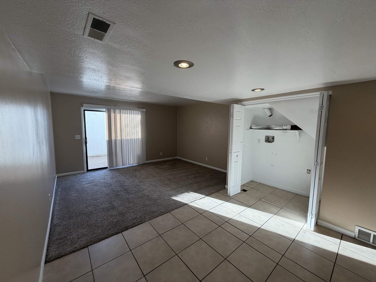 460 Elm St #3 - Photo 2 of 7