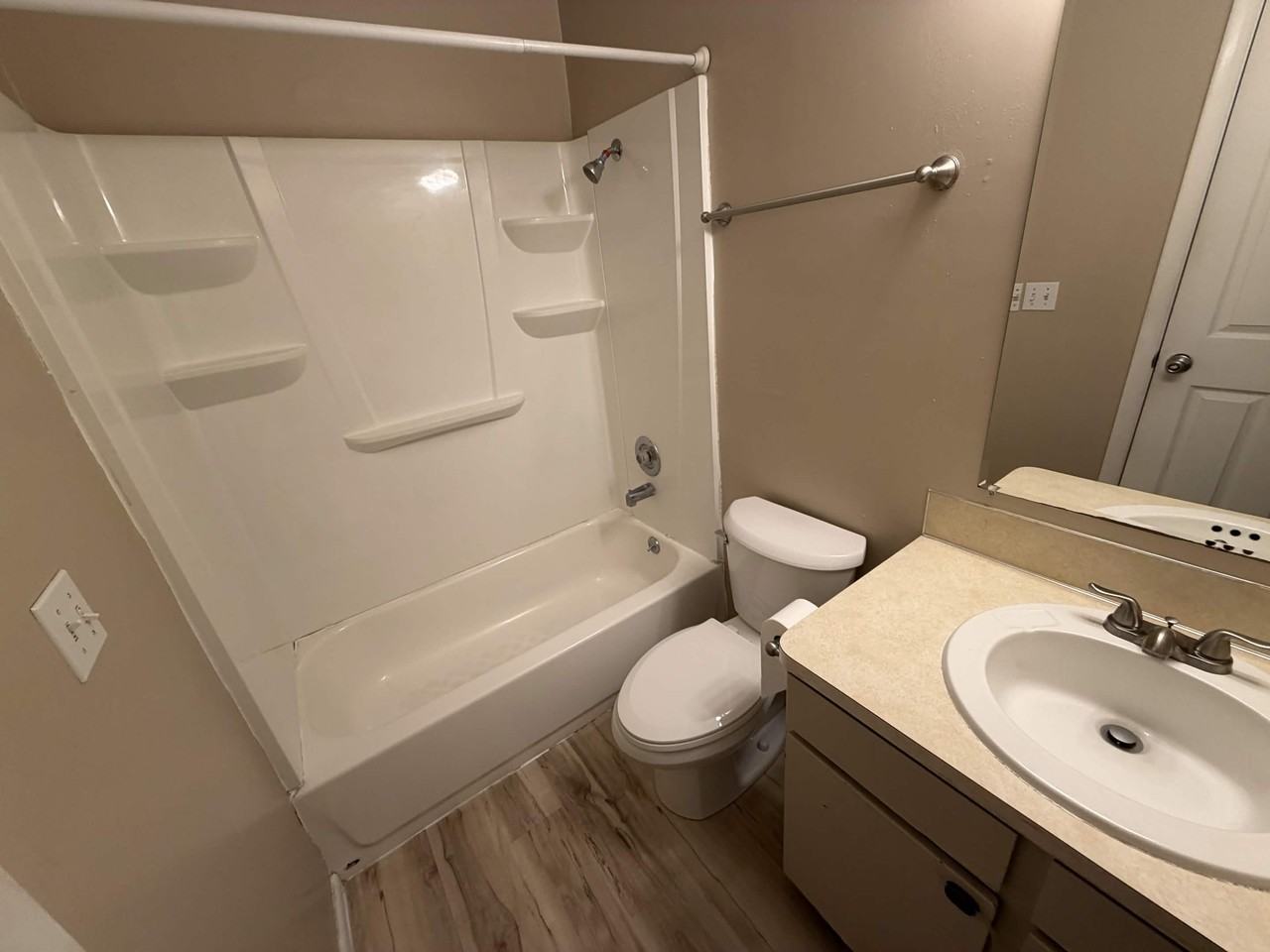 460 Elm St #3 - Photo 3 of 7