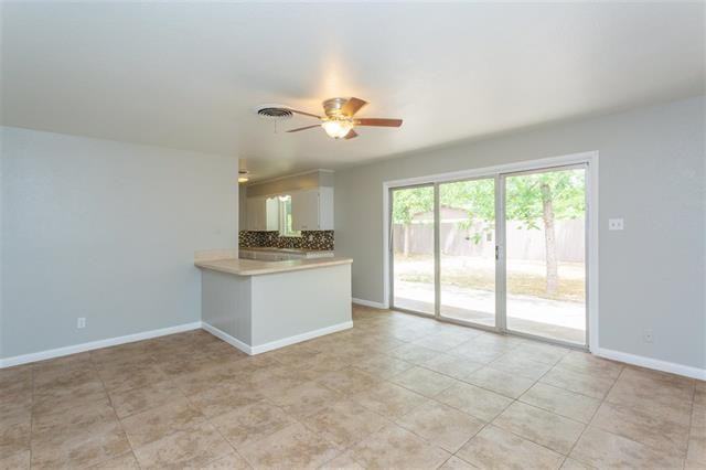 1915 S Pennsylvania Ave #1 - Photo 5 of 12