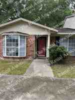 featured image of 207 S Maple St #1