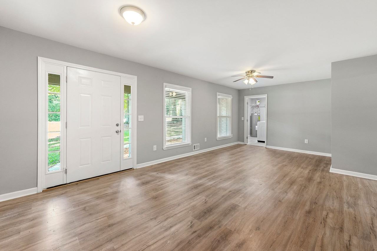 1300 Milstead Ave Ne #1 - Photo 5 of 26