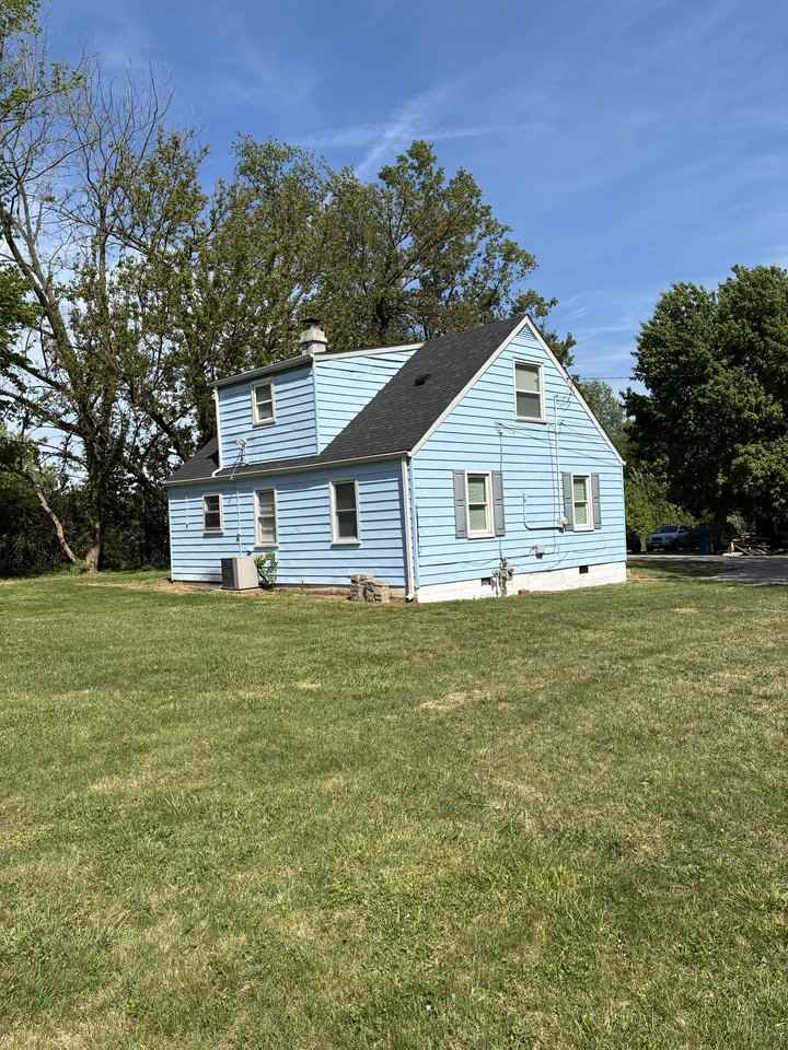 1022 Virginia Ave #1 - Photo 3 of 31