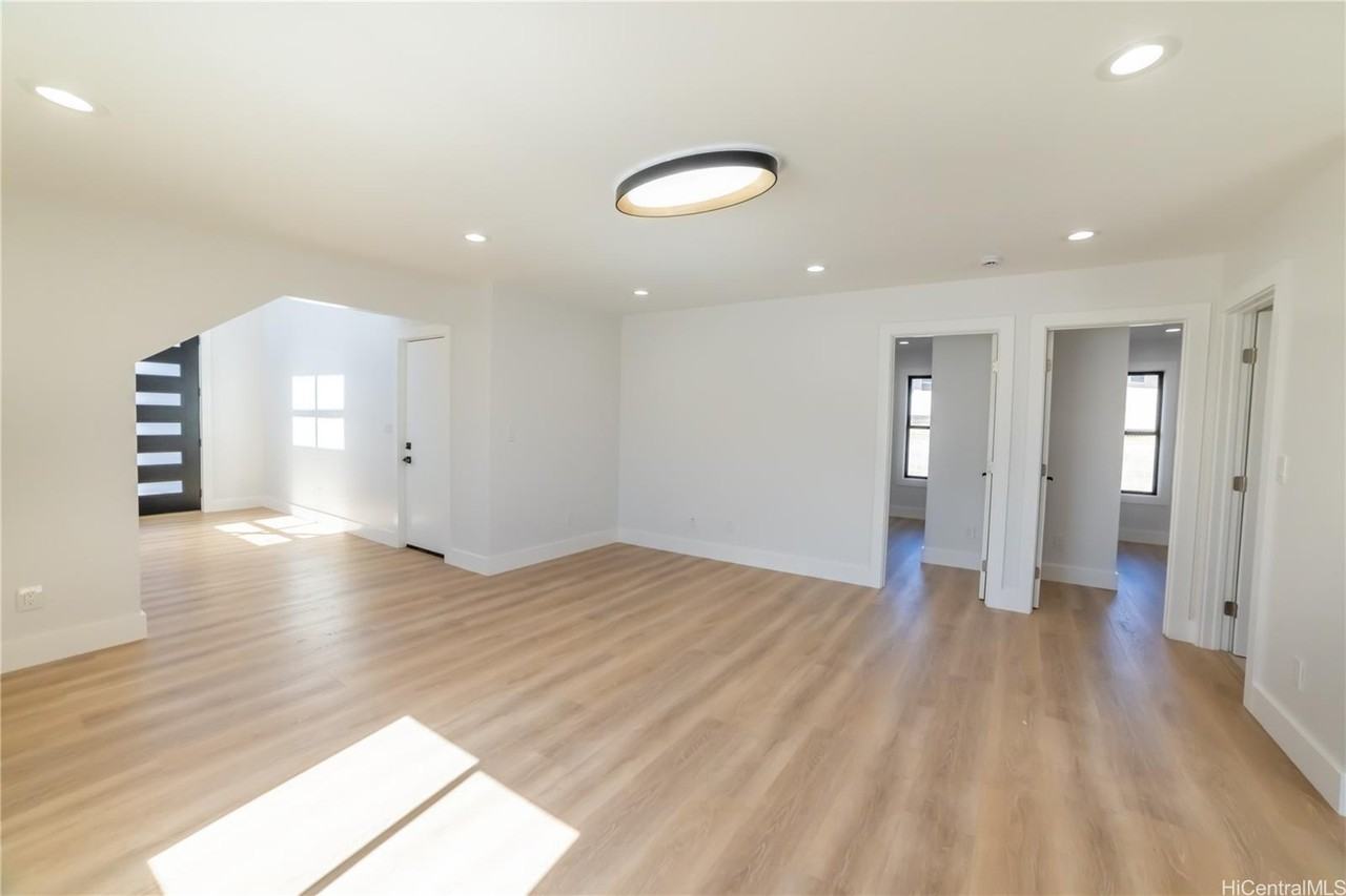 1091 Puu Alani Way #1 - Photo 5 of 22