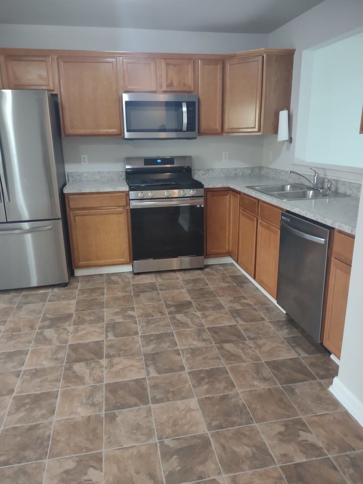 149 Ben Blvd - Photo 4 of 10