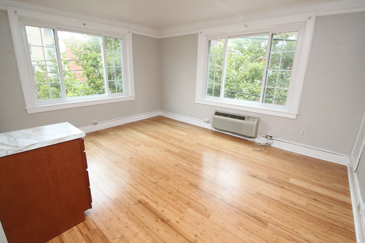 4629 BAYARD STREETAPT 215 #215 - Photo 2 of 5