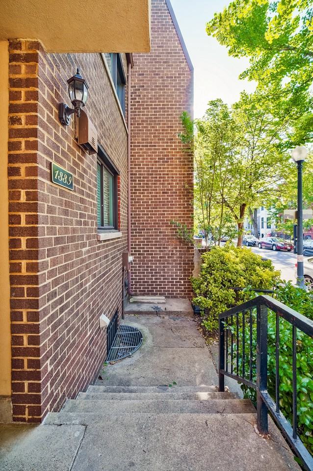 1339 Riggs St Nw #1 - Photo 5 of 41