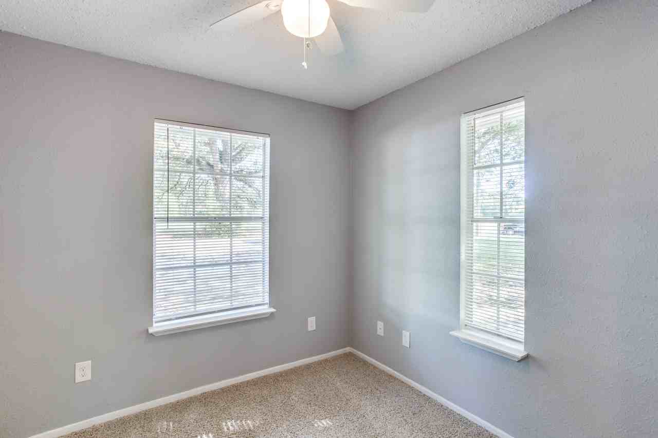 510 Frazier St #1 - Photo 5 of 13