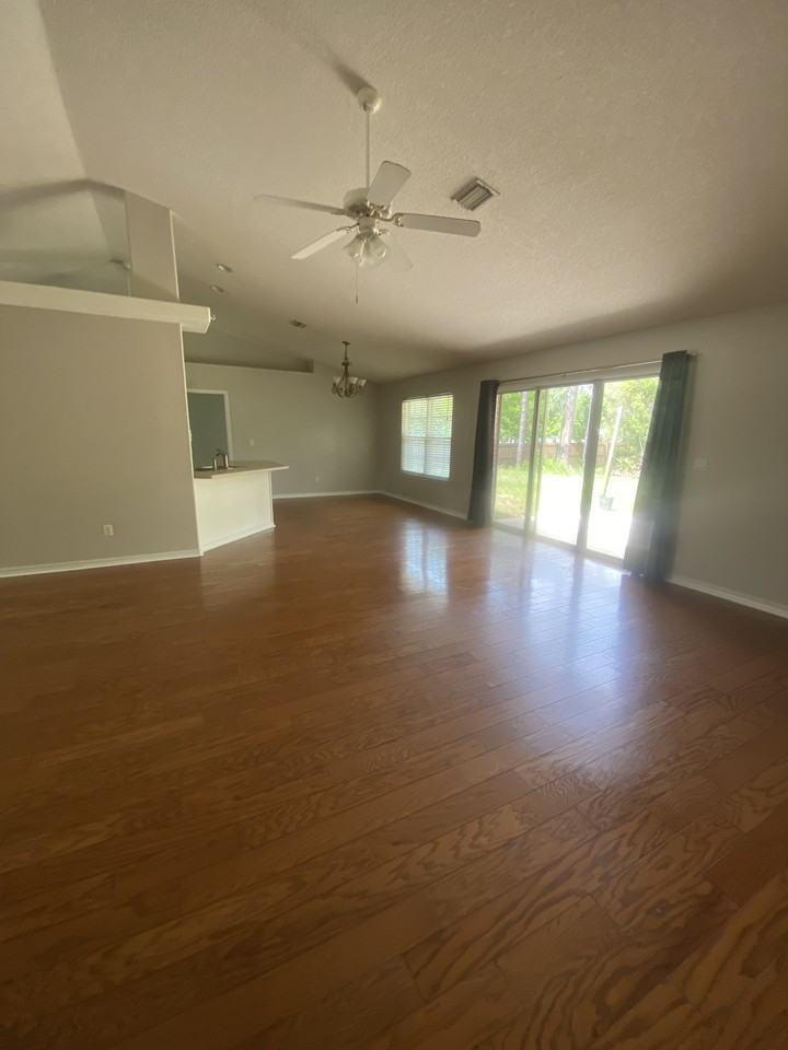 Yorkwood St #1 - Photo 2 of 15