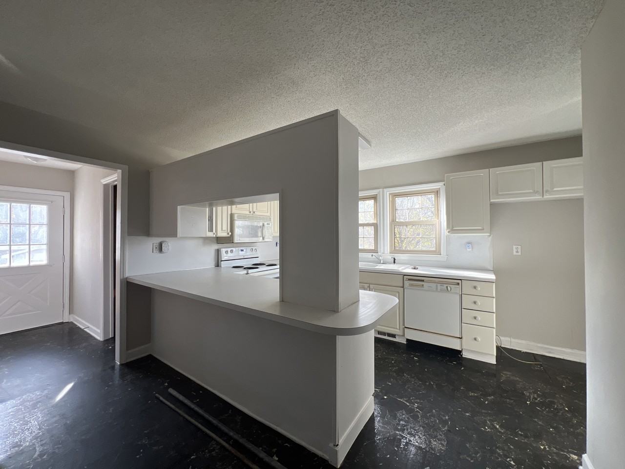 4033 Sparta Rd #1 - Photo 3 of 10