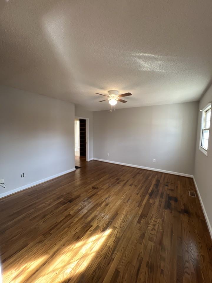 4033 Sparta Rd #1 - Photo 6 of 10