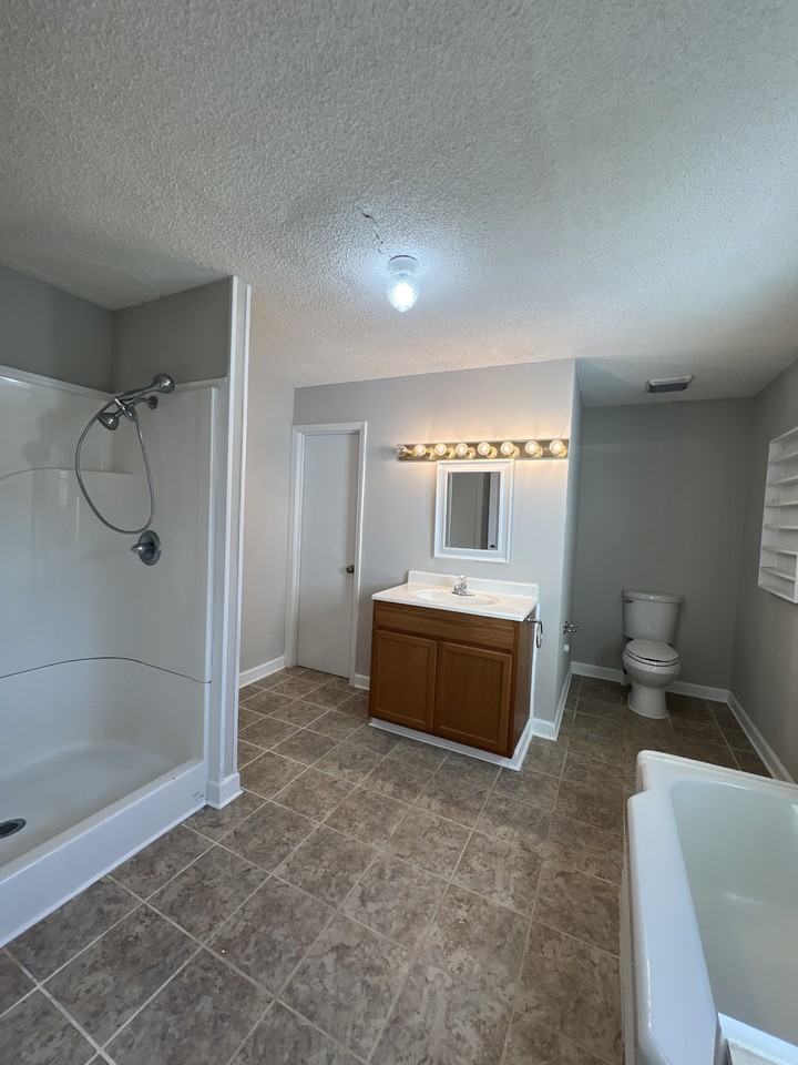 4033 Sparta Rd #1 - Photo 7 of 10