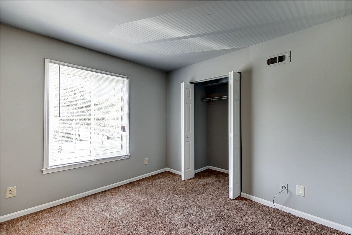 825 Farmhurst Dr - Photo 3 of 50