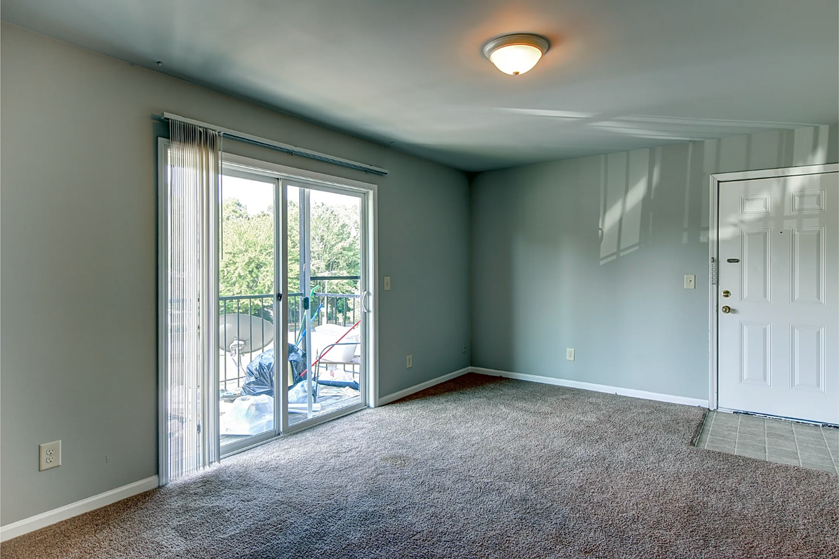 825 Farmhurst Dr - Photo 4 of 50