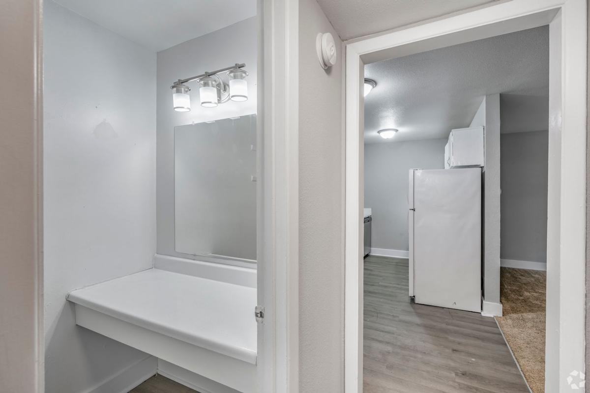 180 Park Fairfax Dr - Photo 4 of 7