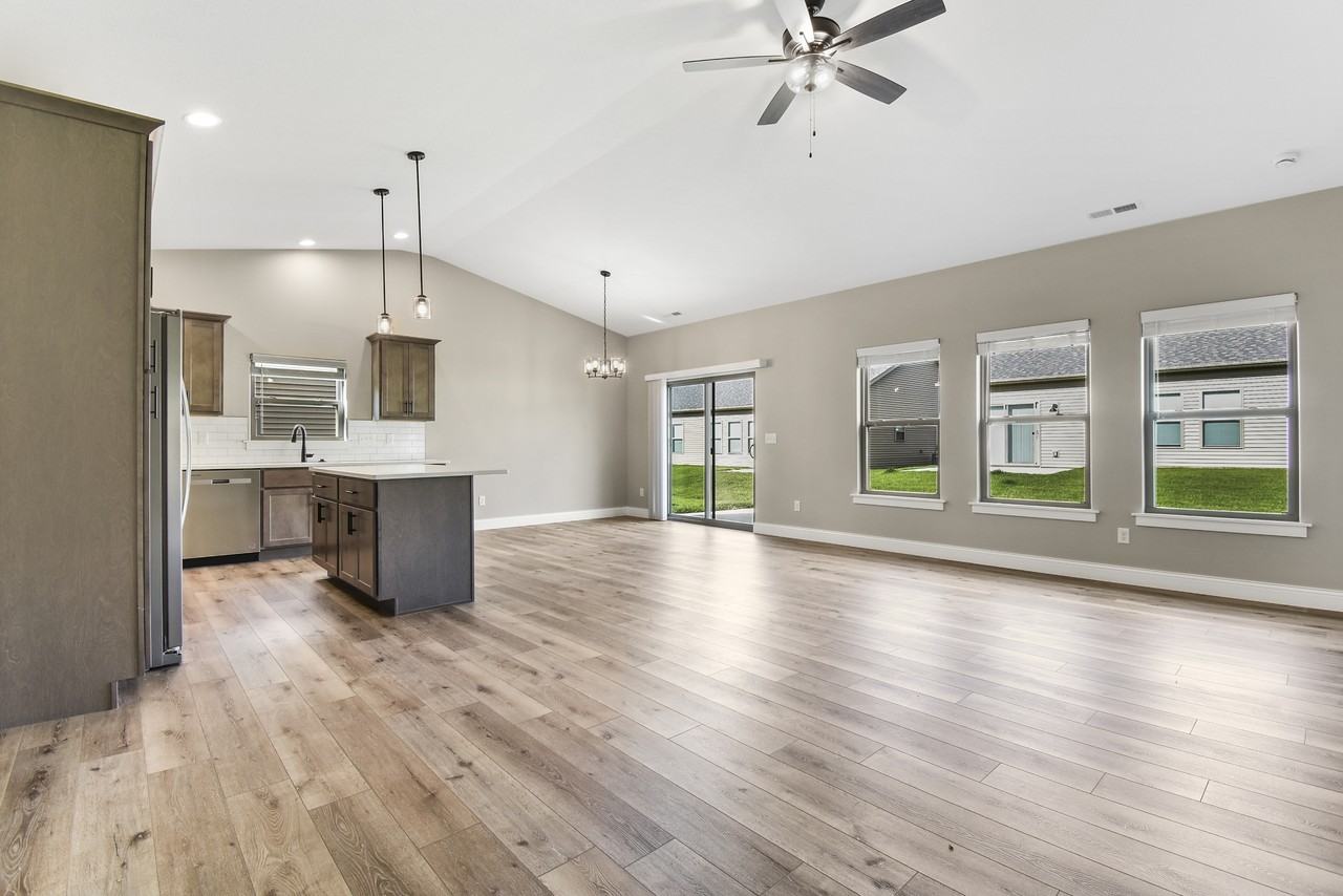 1608 Delane Dr #1608B - Photo 3 of 13