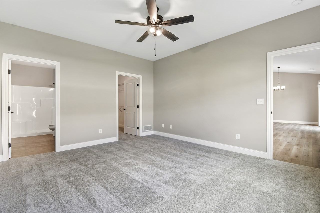 1608 Delane Dr #1608B - Photo 5 of 13