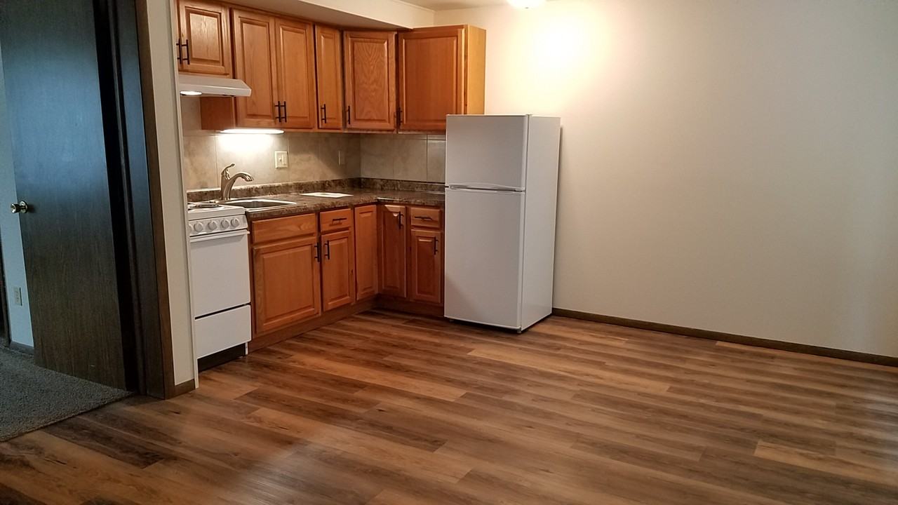 1204 S 10th Ave #2 - Photo 4 of 9