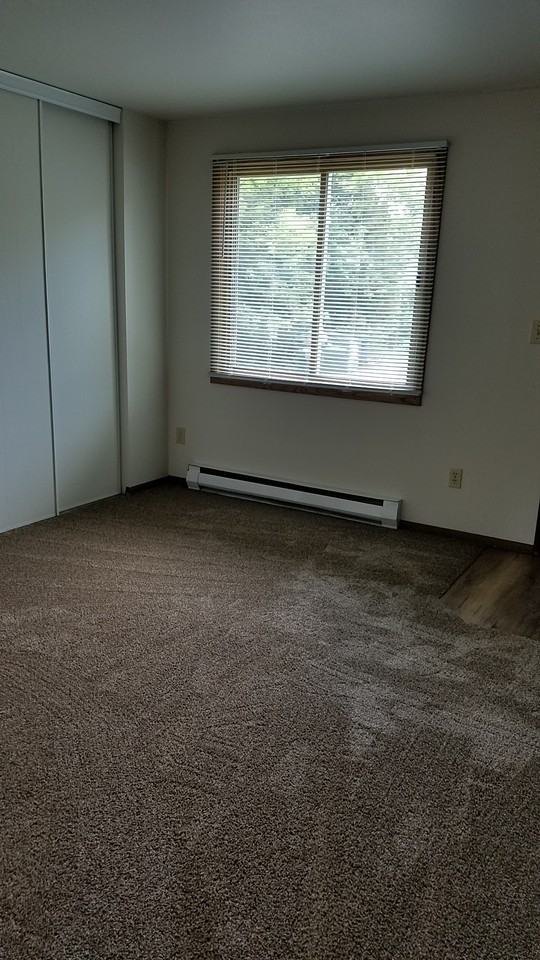 1204 S 10th Ave #2 - Photo 5 of 9