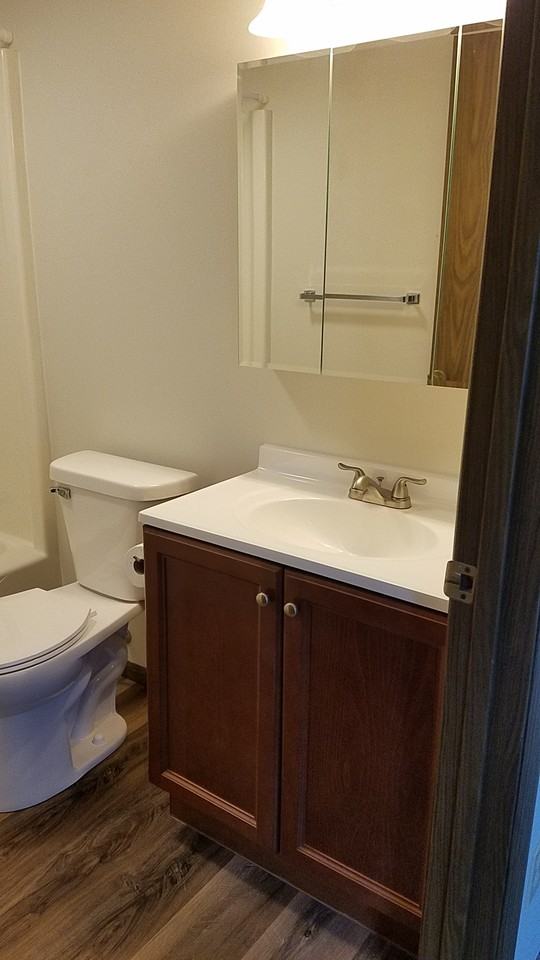 1204 S 10th Ave #2 - Photo 7 of 9