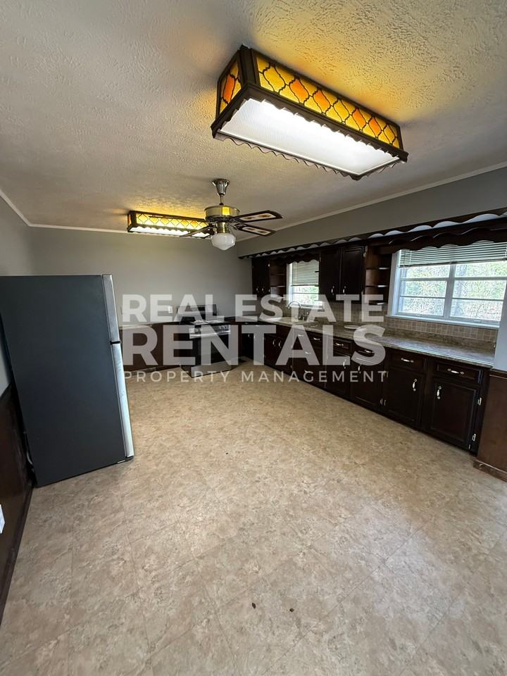 688 Sutton Bridge Rd #1 - Photo 4 of 13