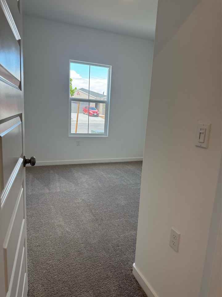 8105 Wandesford Dr #1 - Photo 7 of 11