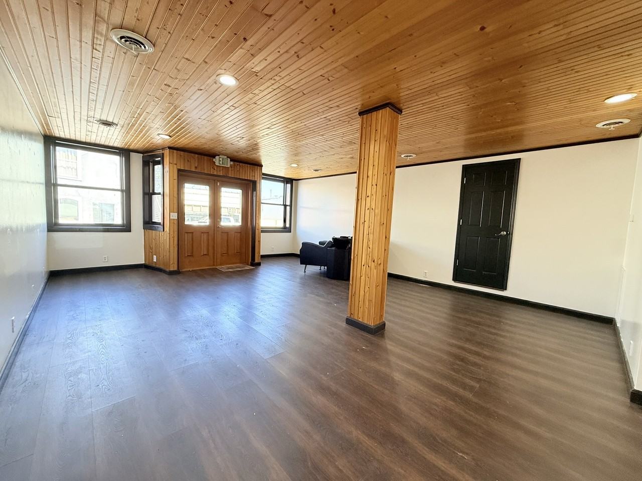 110 S Smith St #A - Photo 3 of 7