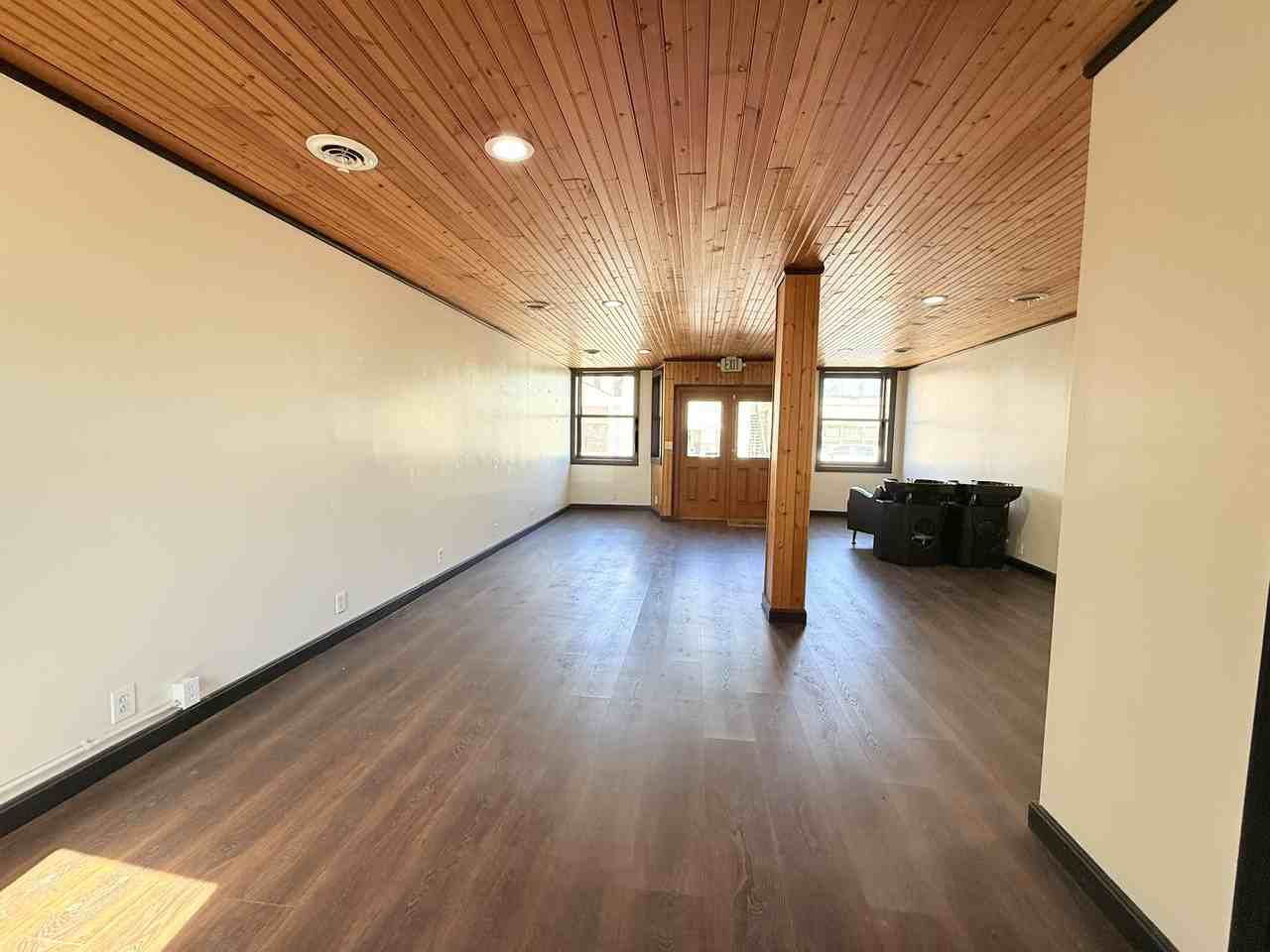 110 S Smith St #A - Photo 5 of 7